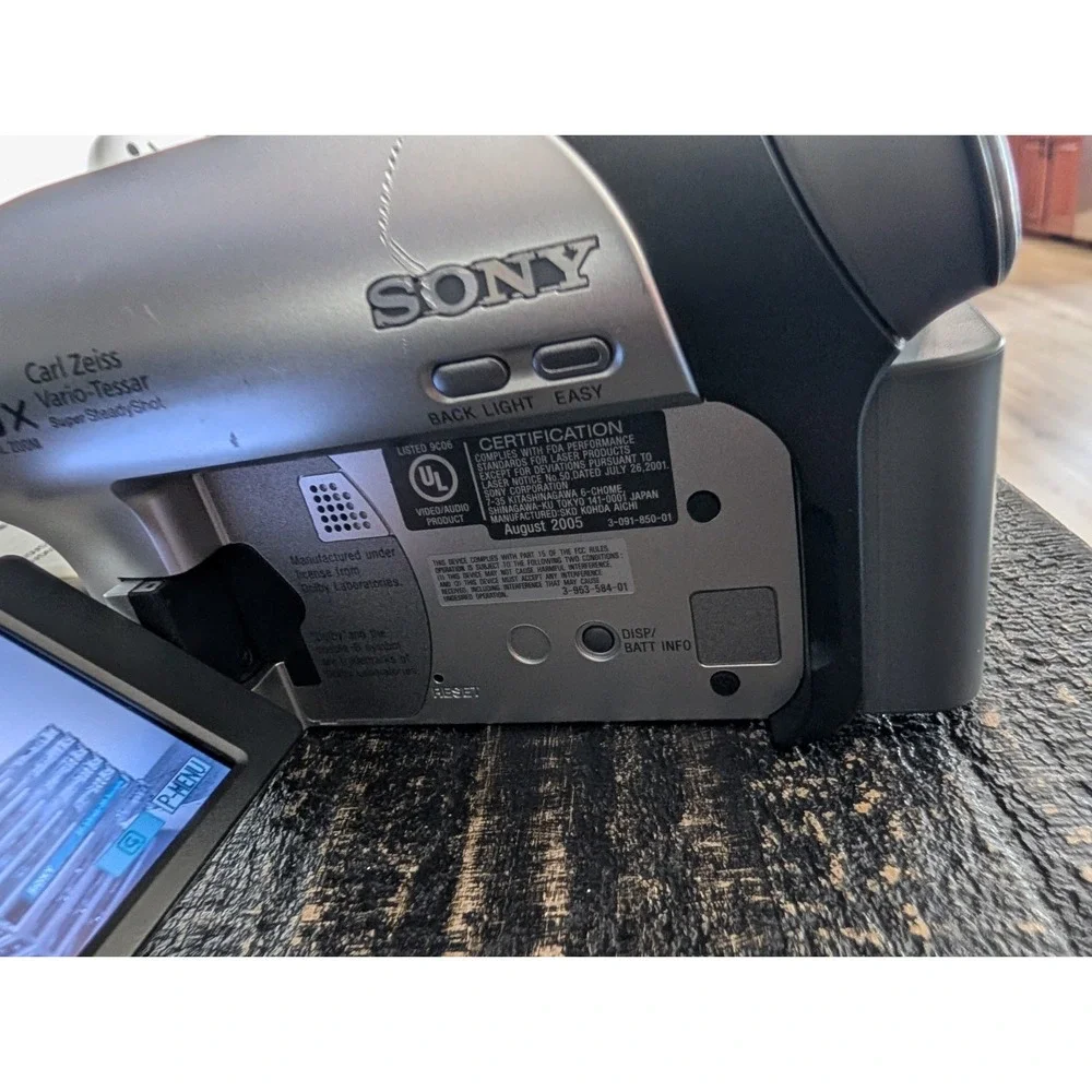Sony DCR-DVD92E Handycam DVD Camcorder Digital Video DVD-R/RW DVD+RW Nightshot